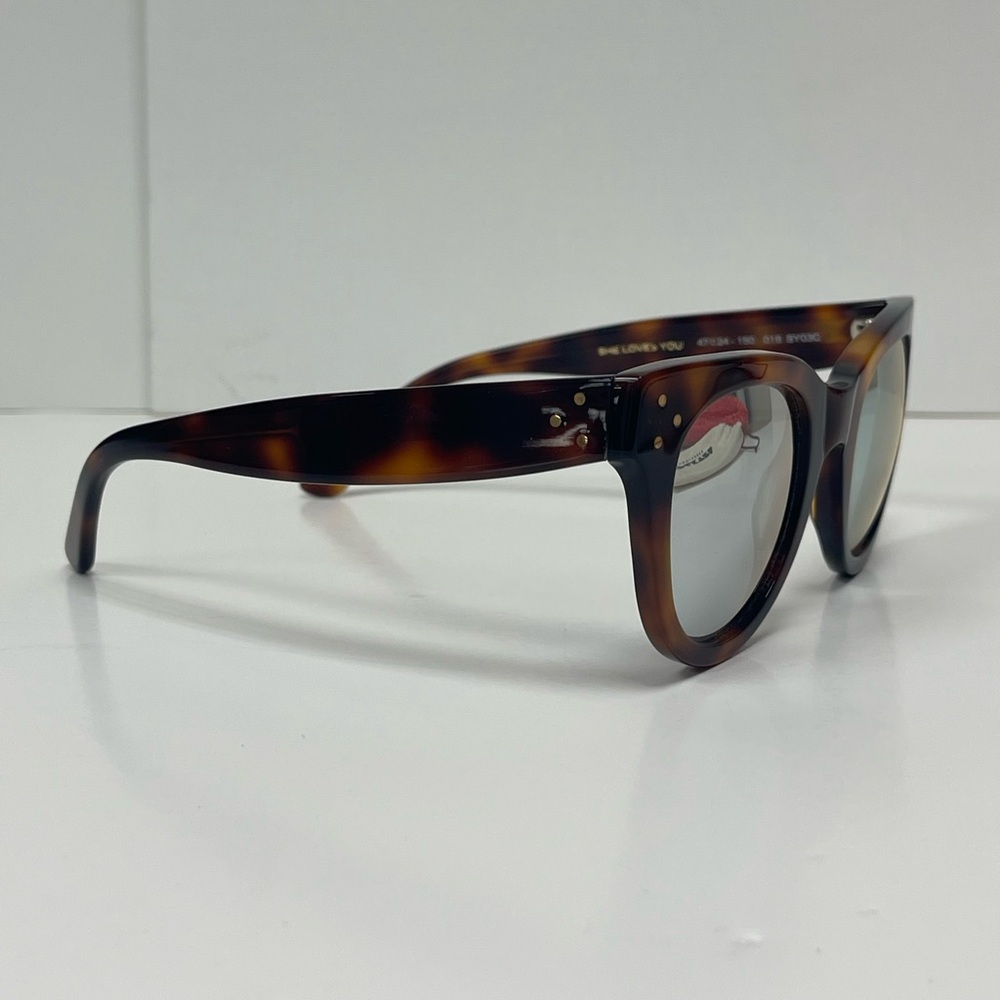 Tortoise Shell Sunglasses - Picture 5 of 5